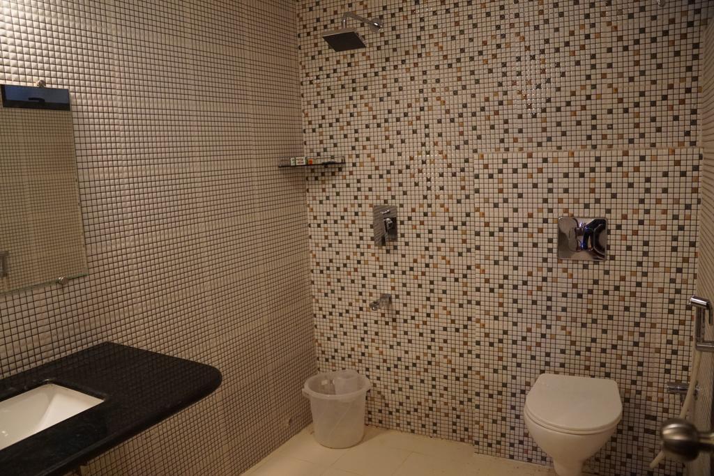 King Paradise Hotel Tiruchirappalli Kültér fotó