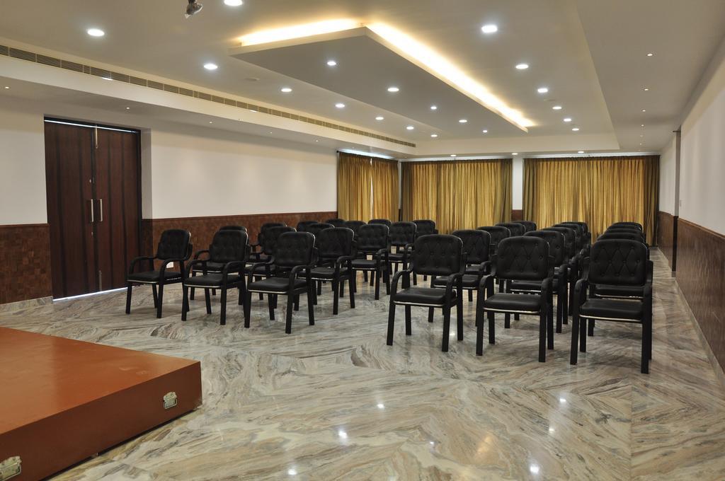 King Paradise Hotel Tiruchirappalli Kültér fotó