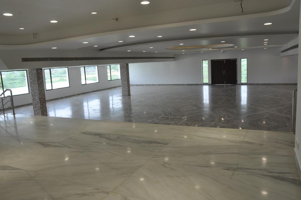 King Paradise Hotel Tiruchirappalli Kültér fotó
